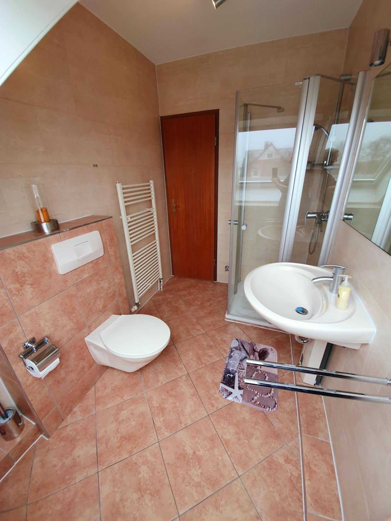 Apartment Bi Ueues Itueues
